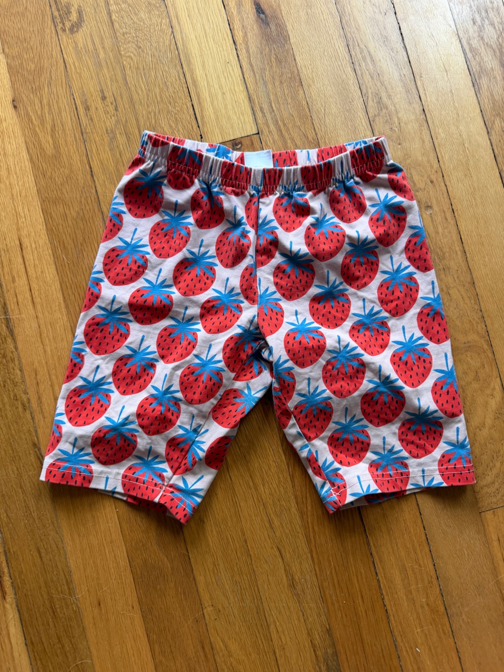 Hanna andersson strawberry shorts